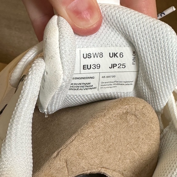 NIB THE ROGER Pro WHITE INDIGO BLUE TENNIS SNEAKER NEW - Picture 7 of 12